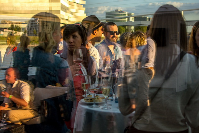 Winelovers boros kóstoló a Dunán a Budapest Hajó fedélzetén