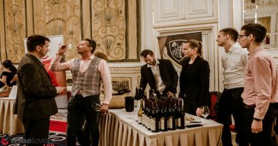 Winelovers 100 Nagykóstoló a Corinthia Hotel Budapest Báltermében. Gellér Anna fotója. Rendezvény Magazin 2019.