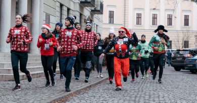 Ronda Pulcsis Futás Debreceni Advent 2022. Rendezvény Magazin 2022.